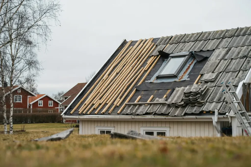 byta eternittak och takf nster vad b r du t nka p